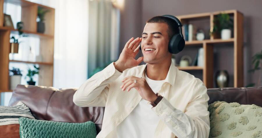 How Spatial Audio Is Reshaping the Album Experience